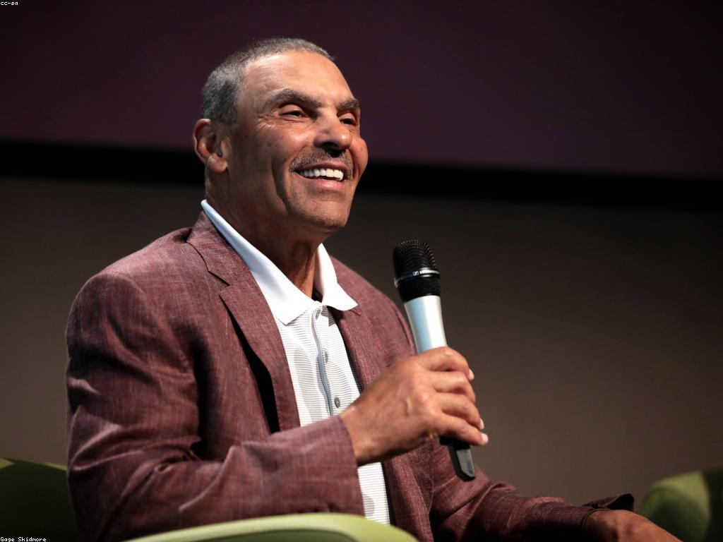 កម្មវិធីផ្សព្វផ្សាយនៅកម្ពុជា