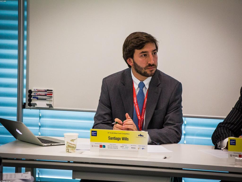 ច្បាប់និងបទបញ្ជា: ការពិភាក្សាអំពីនីតិវិធីនិងច្បាប់